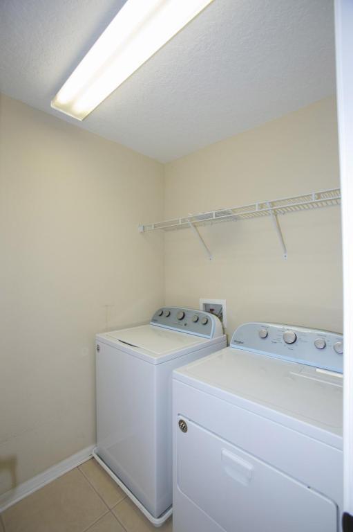 Building Photo - 11919 Castine St