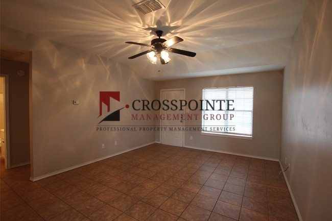 Building Photo - Coming Soon: 2 Bedroom Duplex in Lindale!