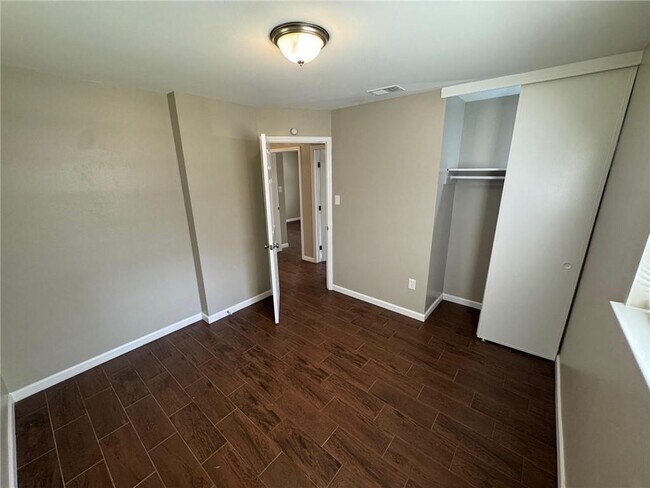 Building Photo - 4778 Ivywood Dr