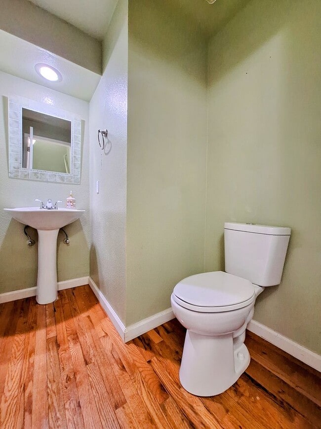 Building Photo - Beautiful 3bd Tri-level Home With Pool, Playground, & More!