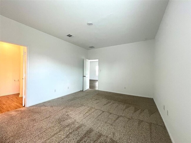 Building Photo - 133 Akela Wy