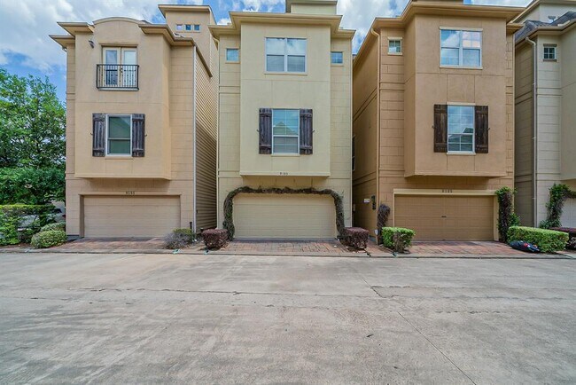 Building Photo - 9103 Harbor Hills Dr