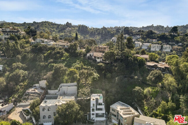Building Photo - 4110 Vanetta Pl