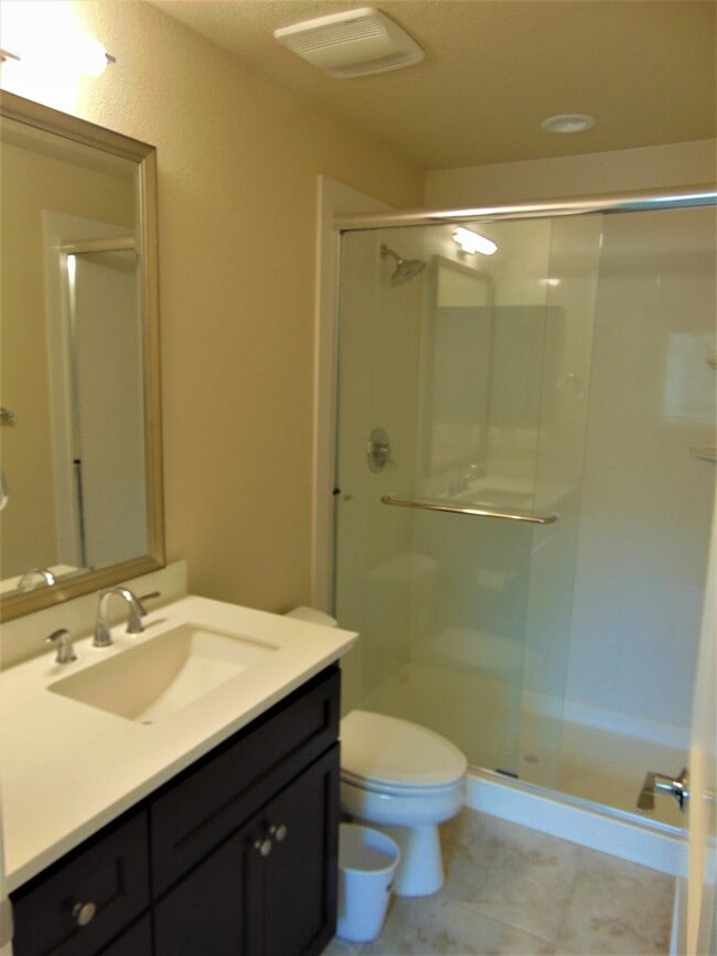 Building Photo - Beautiful Brand New Townhome in Sage Community
