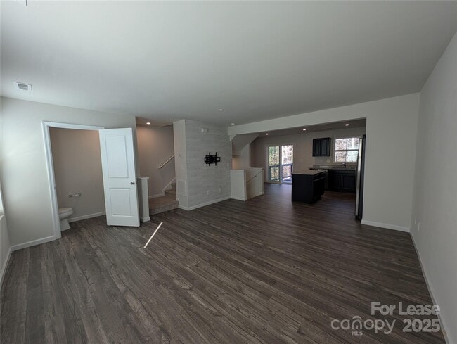 Building Photo - 5020 Winding Jordan Ln