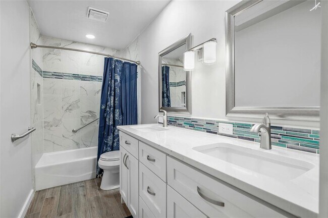 Building Photo - 10255 Missel Thrush Dr