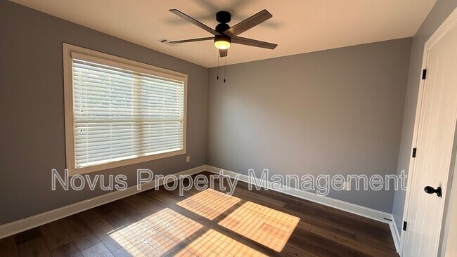 Building Photo - 338 Brookstone Dr