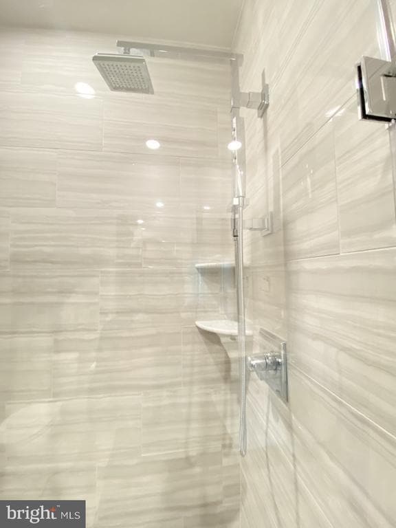 Building Photo - 1761 Old Meadow Rd