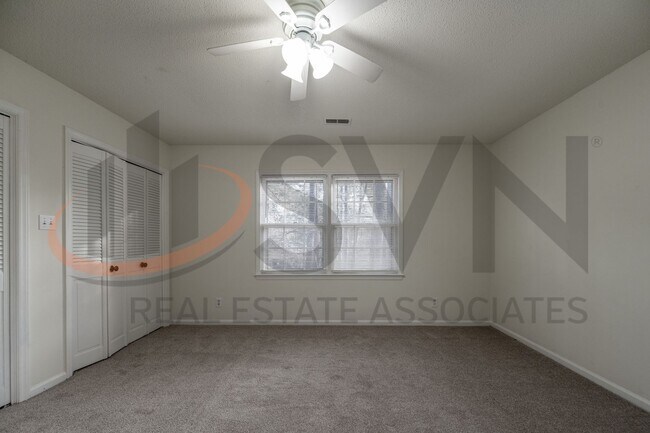 Building Photo - Spacious Home in Desirable Hope Valley Neighborhood!