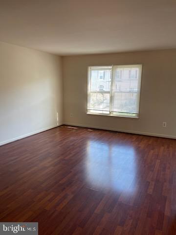 Building Photo - 5516 Sully Lake Dr