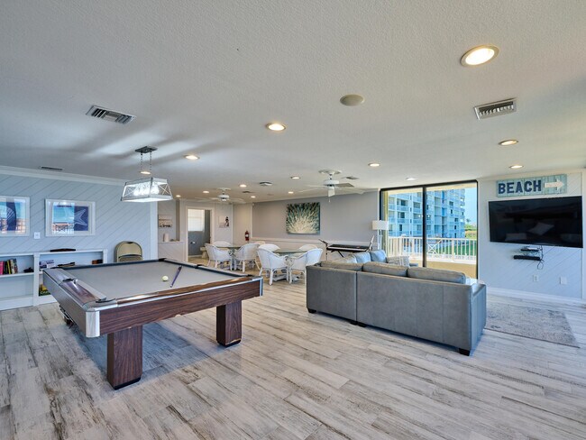 Building Photo - 10600 S Ocean Dr