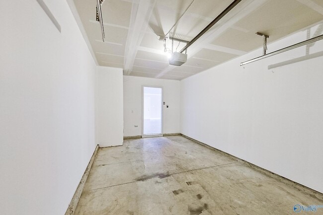 Building Photo - 109 Will Ln