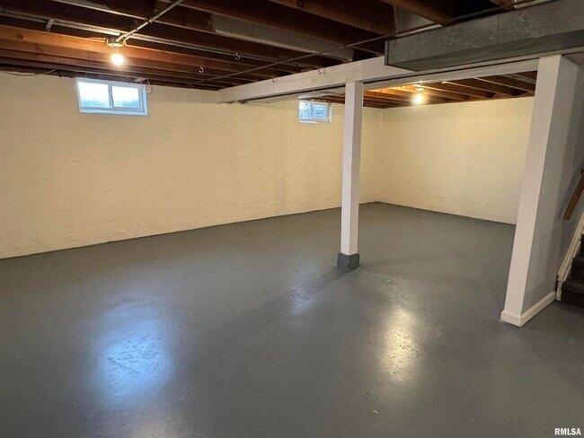 Building Photo - 3812 Mississippi Ave