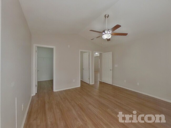 Building Photo - 3634 Charterhall Ln