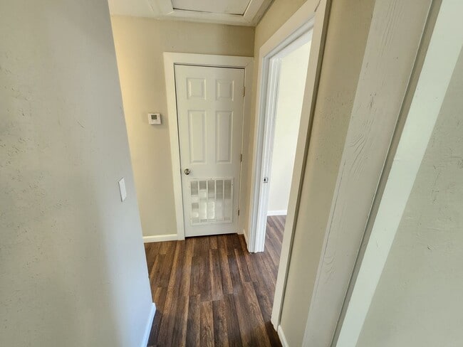 Building Photo - Spacious 3-Bedroom, 2-Bathroom Home AVAILABLE NOW!!