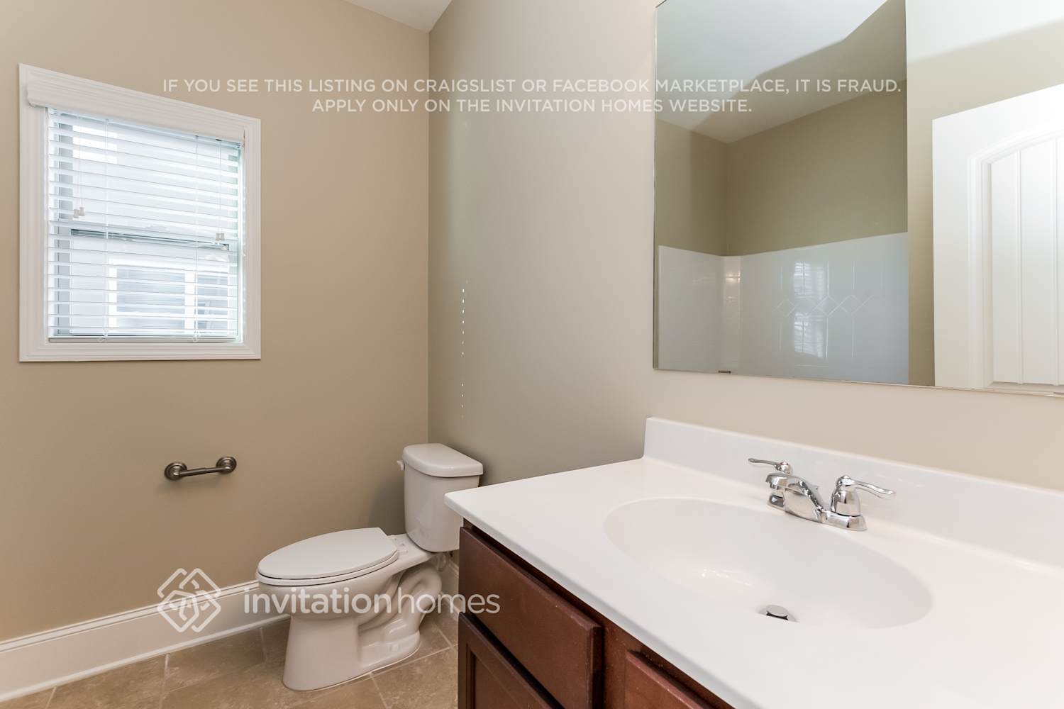 Building Photo - 5735 Aspen Dr