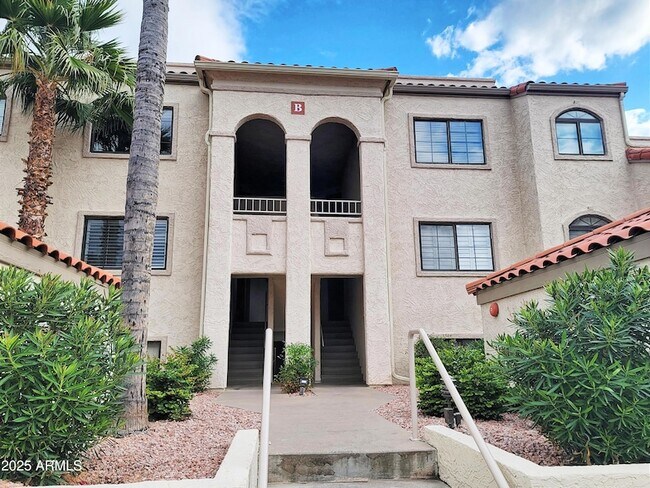 Primary Photo - 10080 E Mountainview Lake Dr
