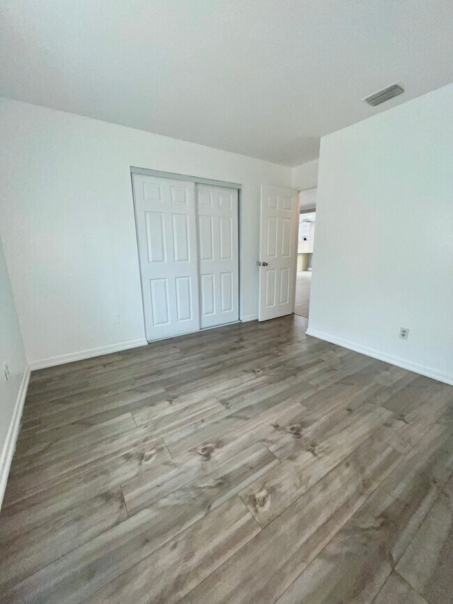 Building Photo - 4243 Deltona Blvd