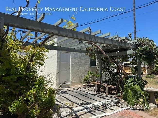 Building Photo - 805 S Walker Ave