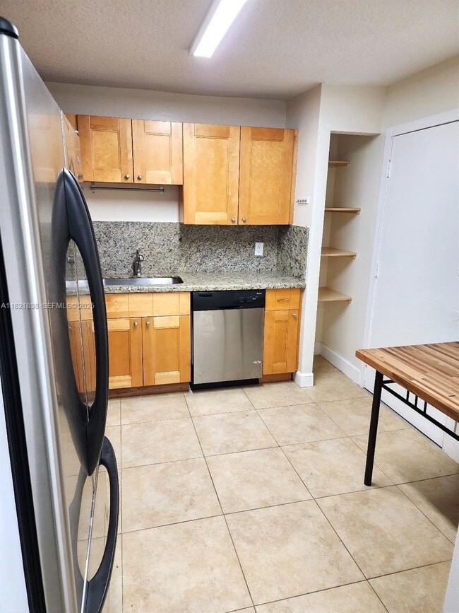 Building Photo - 22615 SW 66th Ave