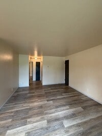 Building Photo - 3309 E Edgemere Dr