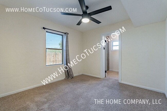 Building Photo - 3949 E 2nd St