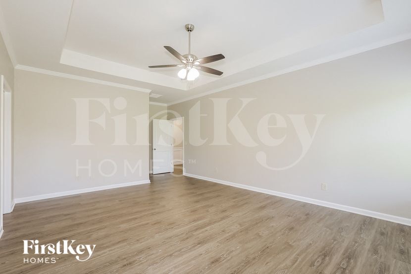 Building Photo - 566 Massey Ct