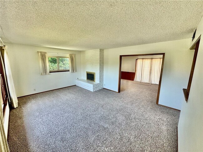 Building Photo - 509 California Dr