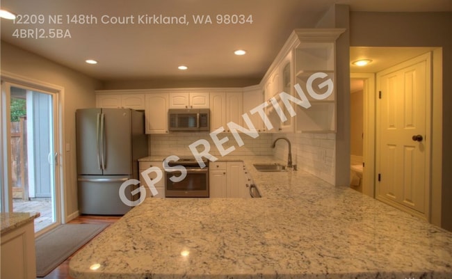 Building Photo - 12209 NE 148th Ct