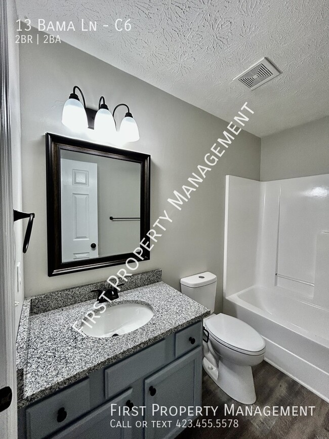 Building Photo - Ringgold Townhome: 2/1.5 w/ Laundry Hookup...