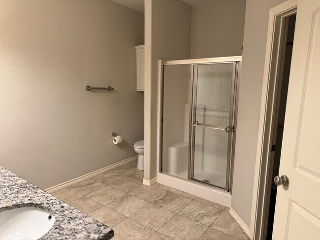 Building Photo - 2200 Woodgrove Lane