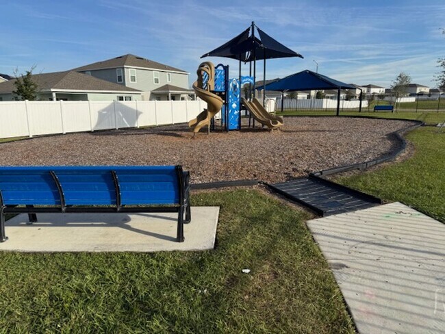 Building Photo - 4 Bedroom 2 Bathroom House for Rent in Ast...