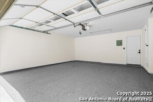 Building Photo - 9717 Anderson Village Dr