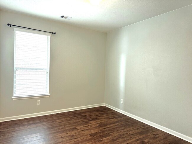 Building Photo - 21019 Blackstone Villa Ln
