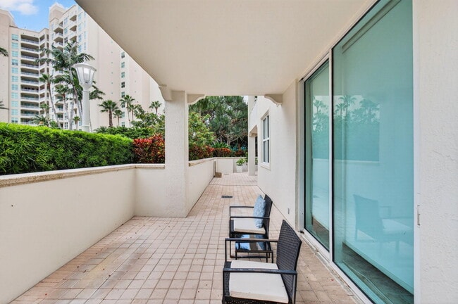 Building Photo - 3700 S Ocean Blvd