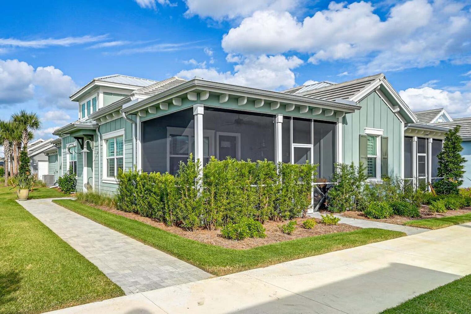 Building Photo - 6983 Saona CT