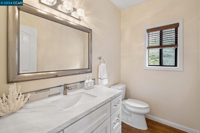 Building Photo - 3040 Stonegate Dr