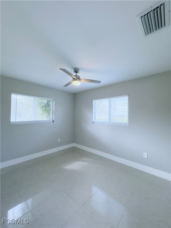 Building Photo - 4432 E Riverside Dr