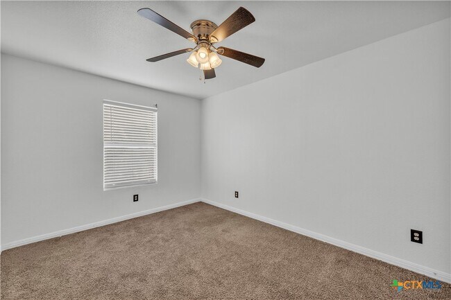 Building Photo - 4205 Thunder Creek Dr