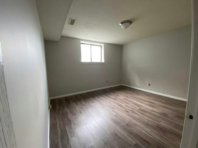 Building Photo - 103 Elkins Ln