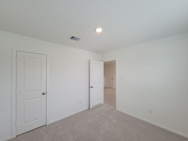 Building Photo - Be the first to live in this beautiful brand-new home featuring 4 spacious bedrooms, 2.5 bathroom...