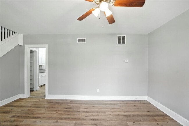 Building Photo - 3417 Cliftmont Ave