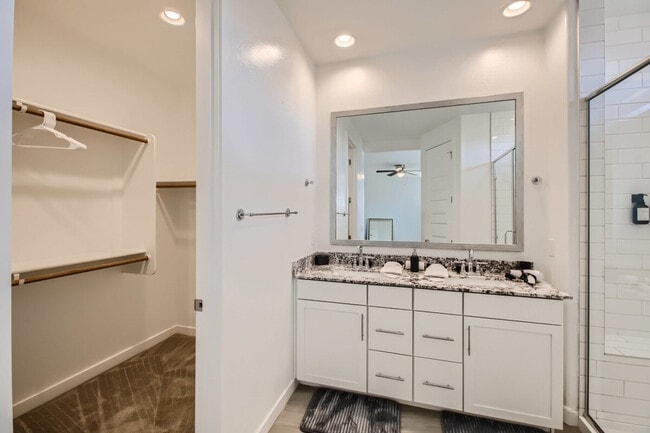 Building Photo - 9417 W Atlantis Wy