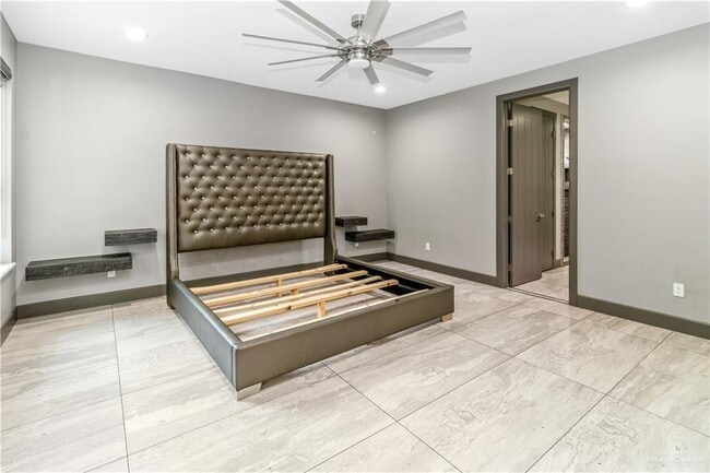 Building Photo - 21 Kilgore Ave