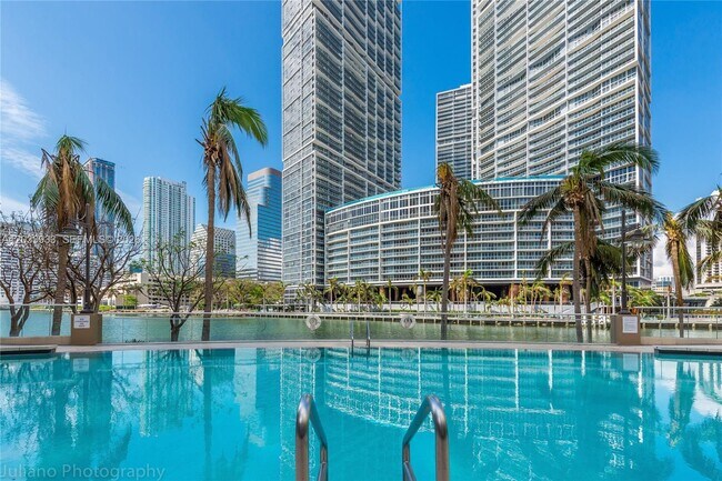 Building Photo - 901 Brickell Key Blvd