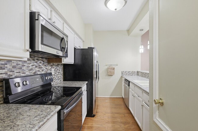 Building Photo - 506 Wilcrest Dr