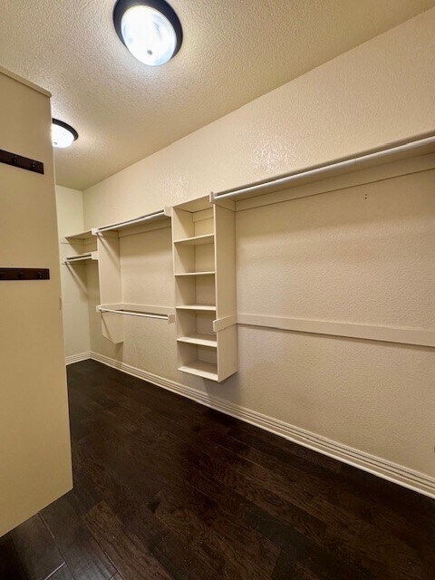 Building Photo - 209 Pebble Beach Dr