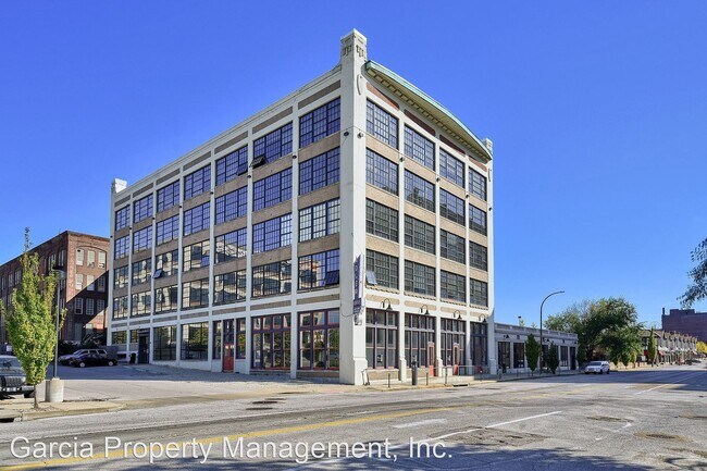 Building Photo - 1 br, 1 bath House - 2034 Lucas #408