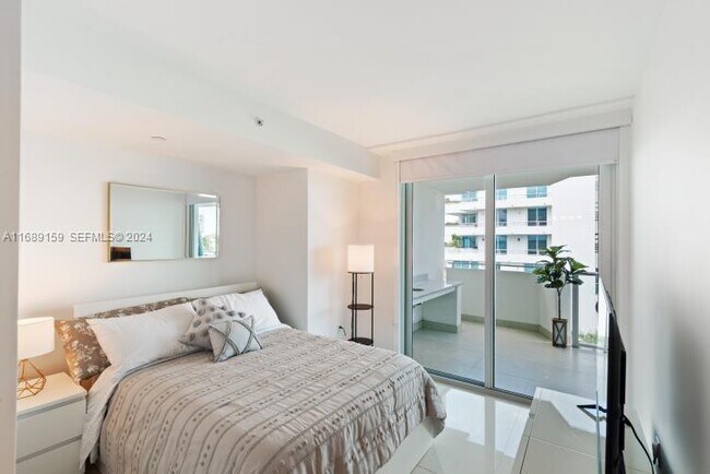 Building Photo - 1150 101st St