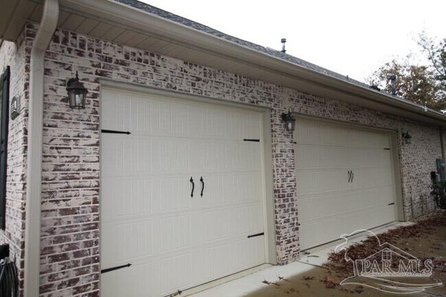 Building Photo - 8864 Spider Lily Way
